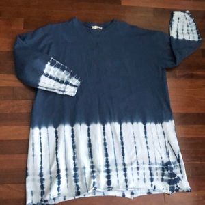 Altar’d State women’s tunic